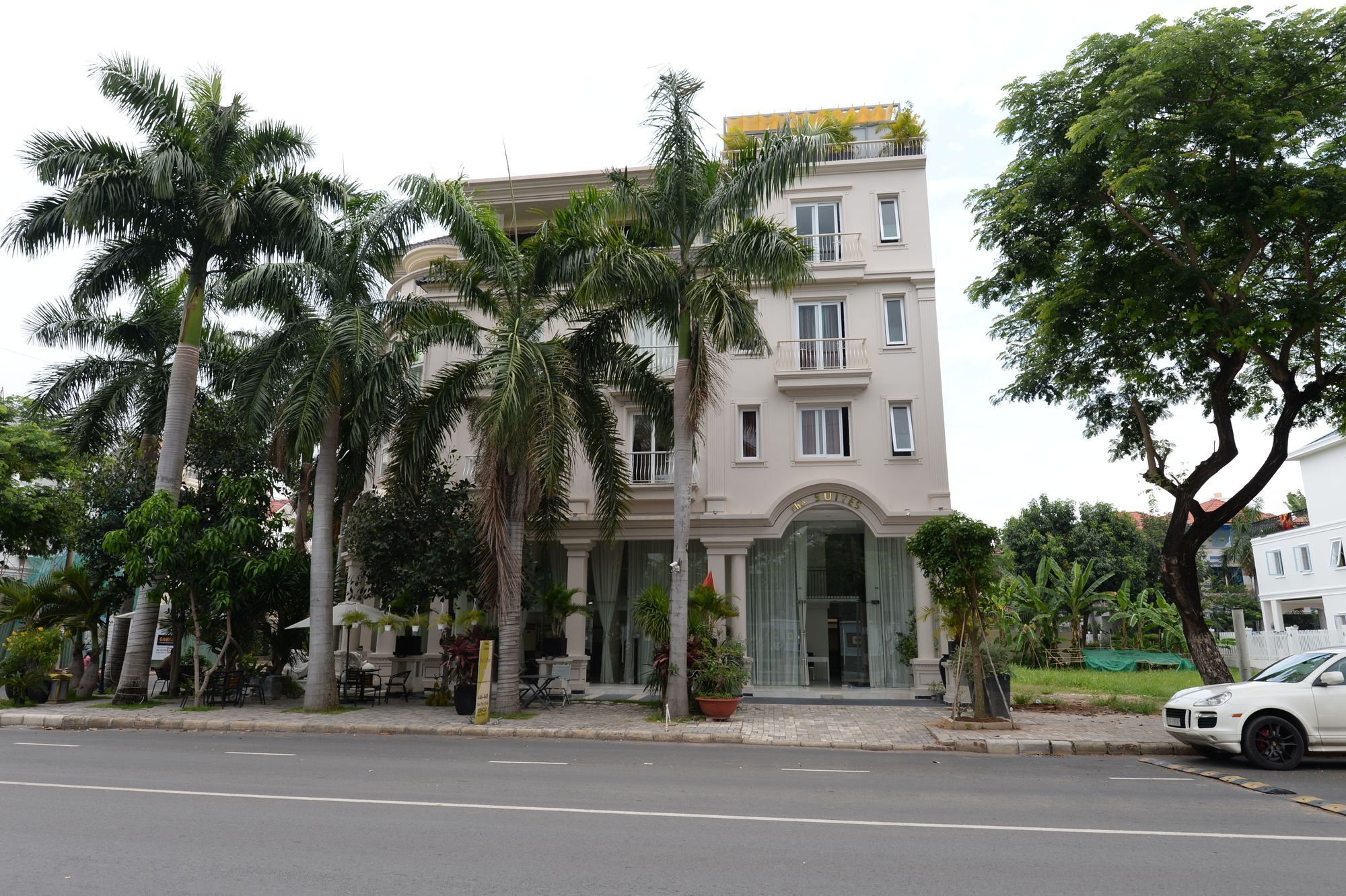 The Palm Suites Ho Chi Minh City Exterior photo